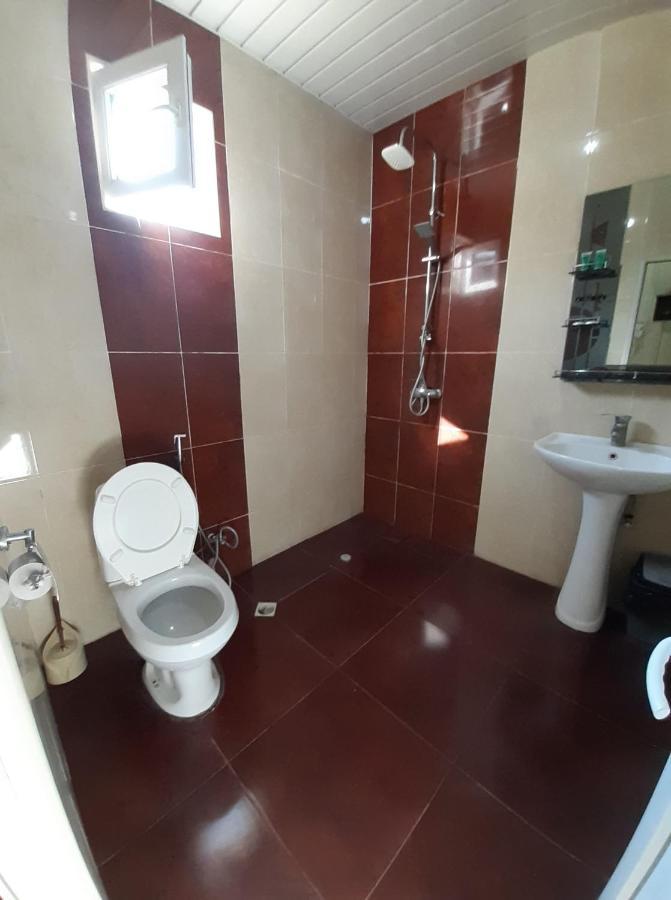 Hotel Selika Rustavi  Exteriör bild