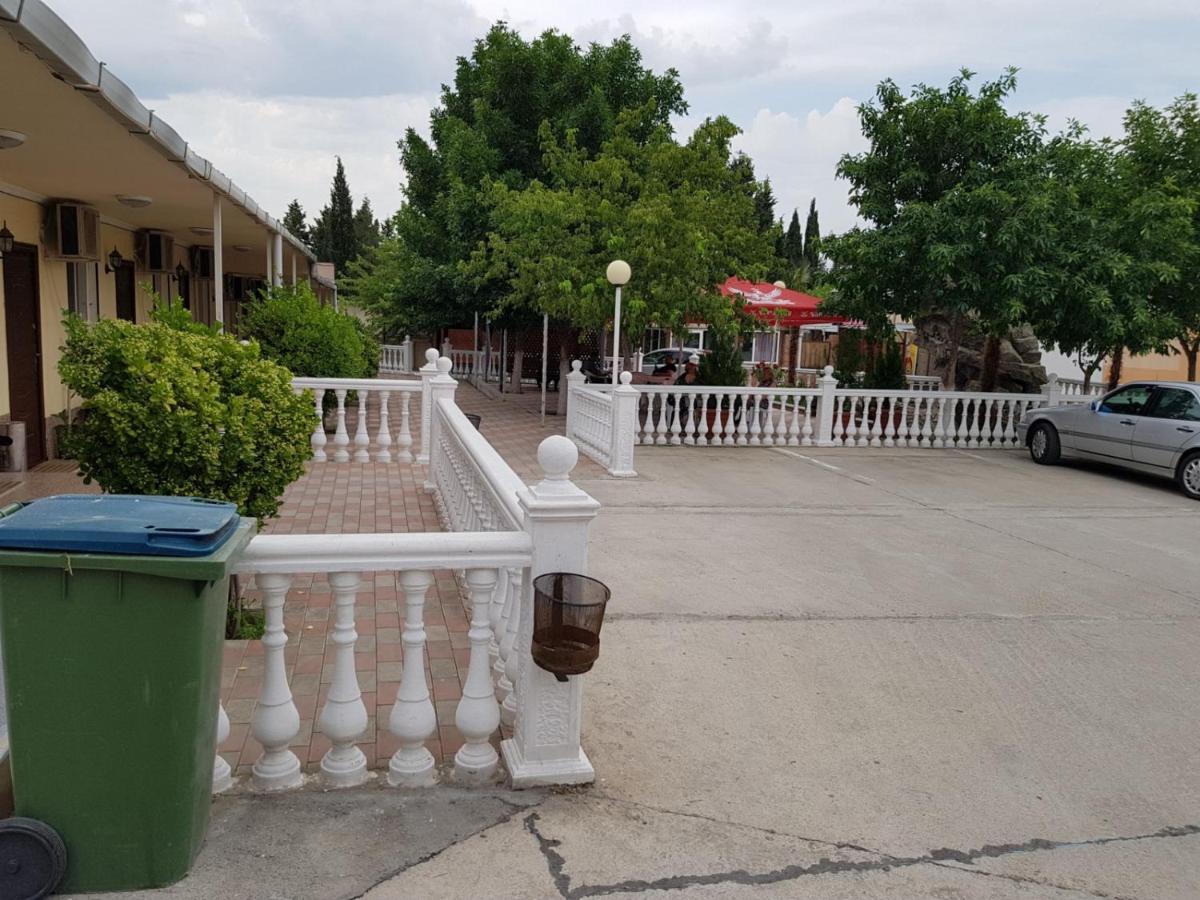 Hotel Selika Rustavi  Exteriör bild