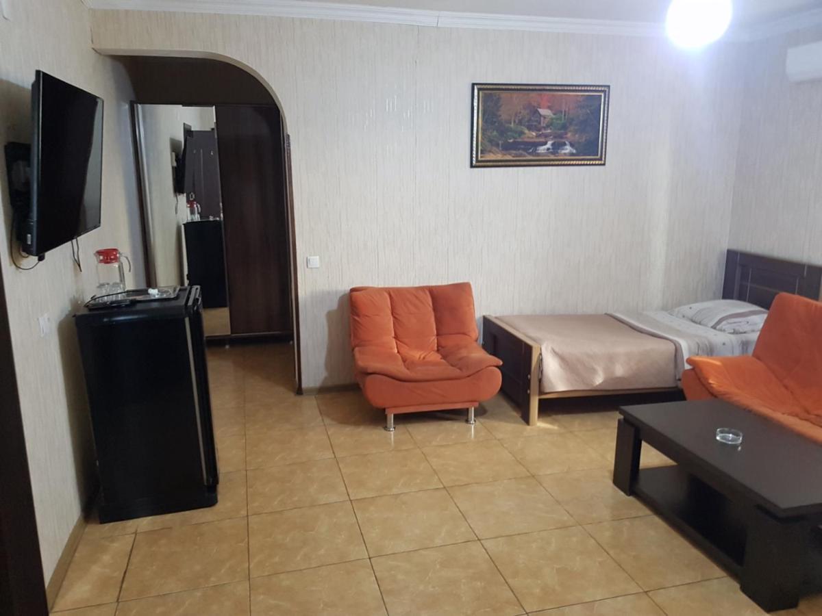 Hotel Selika Rustavi  Exteriör bild