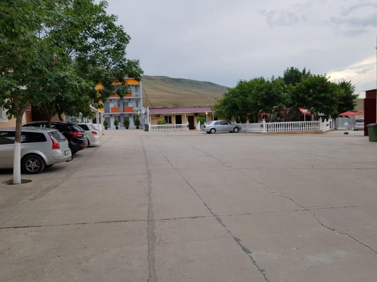Hotel Selika Rustavi  Exteriör bild